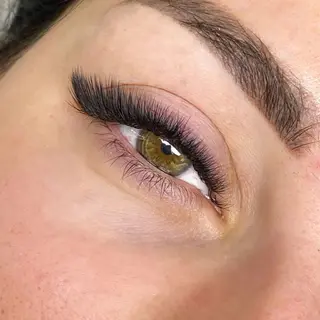 Extensão de cílios Fox Eyes